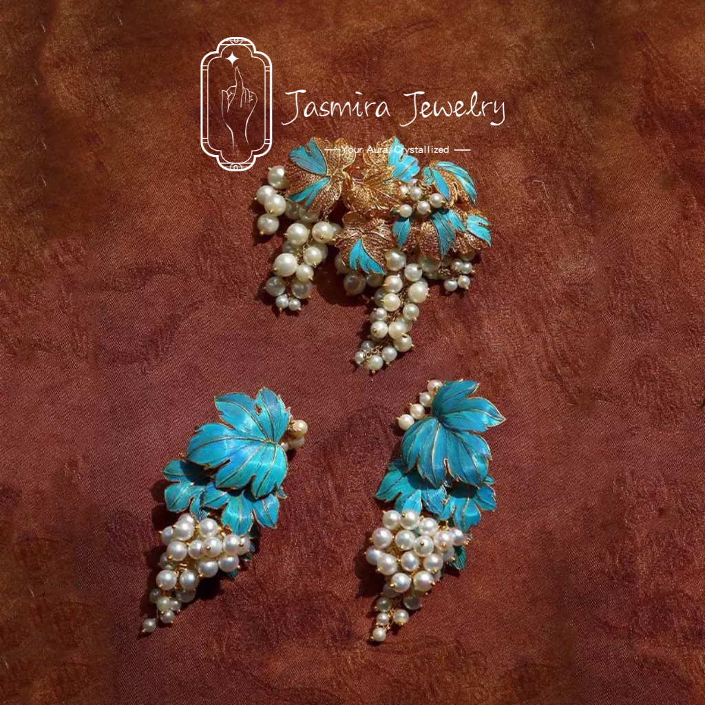 The  Exquisite Grapes earrings