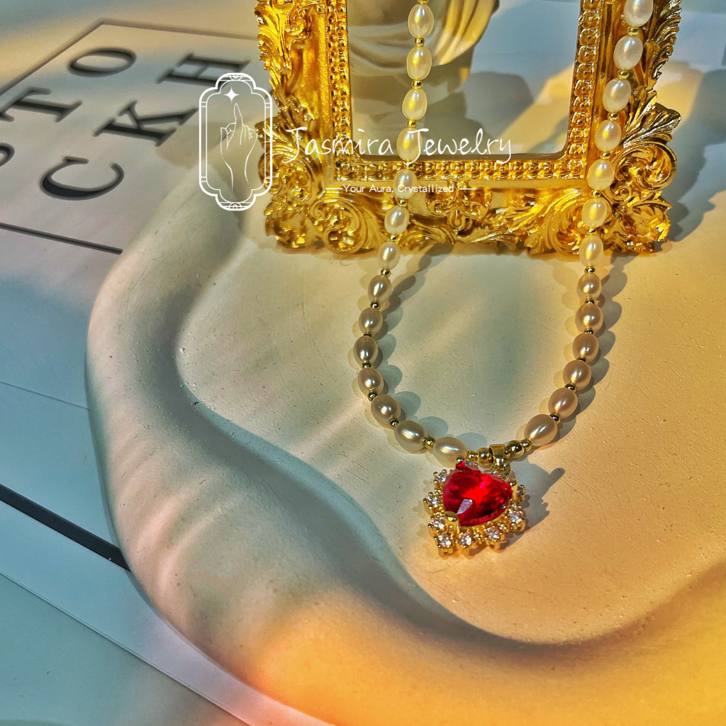 Lover's Pearl Necklace