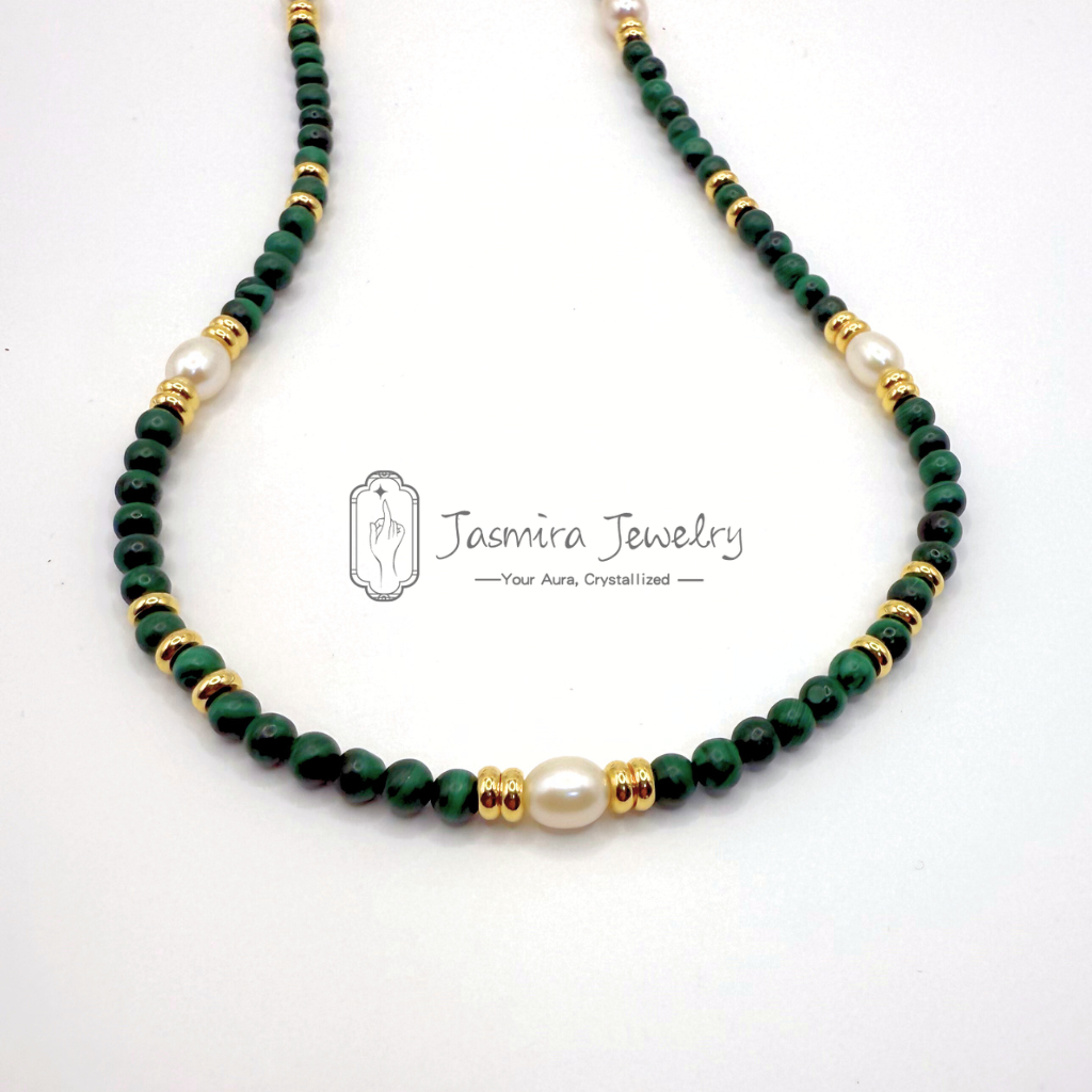 The Green Wave Pearl Shadow Collarbone Chain