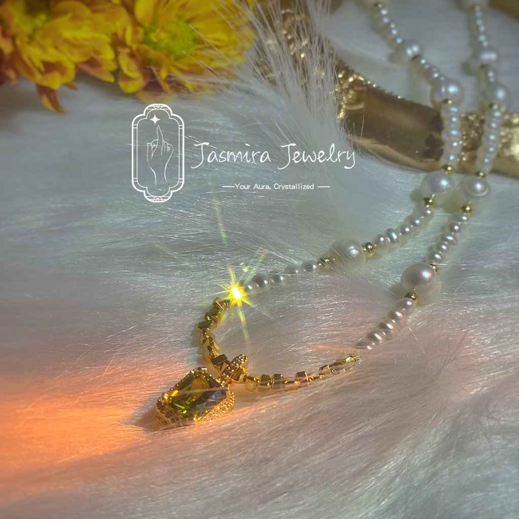 Green Sugar Cube Pearl Necklace