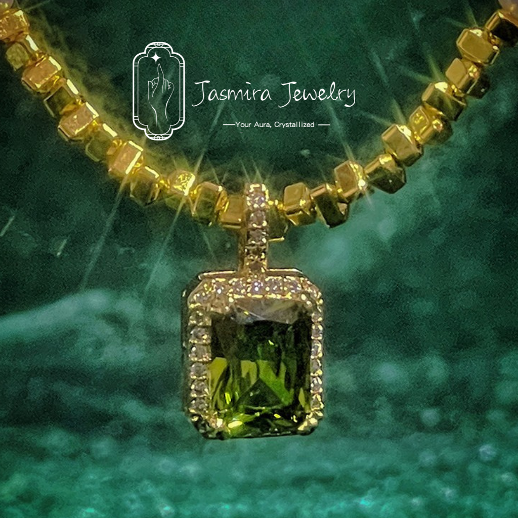 Green Sugar Cube Pearl Necklace