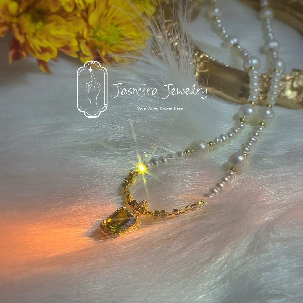 Green Sugar Cube Pearl Necklace