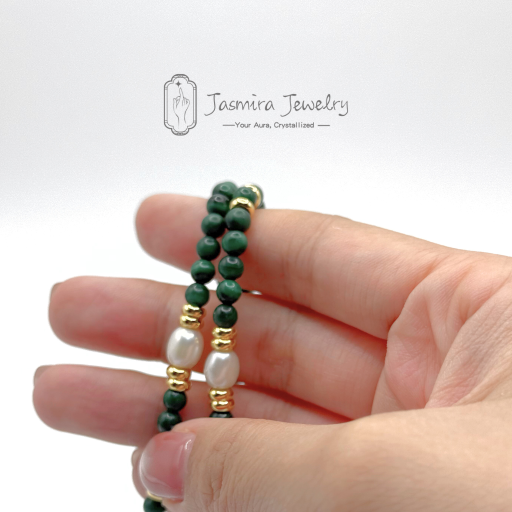 The Green Wave Pearl Shadow Collarbone Chain