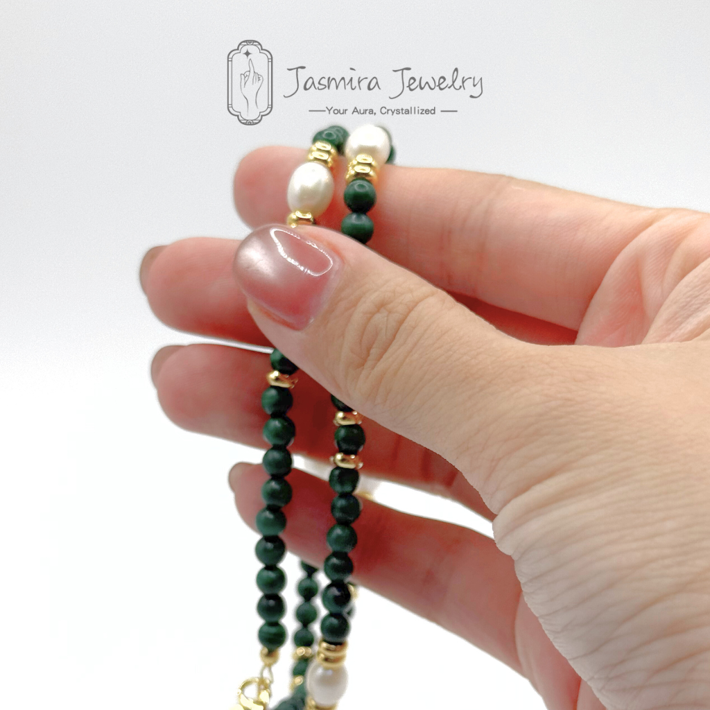 The Green Wave Pearl Shadow Collarbone Chain